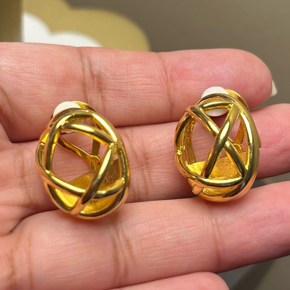 Joan Rivers Gold Tone Geometric Clip Earrings - Picture 5 of 6